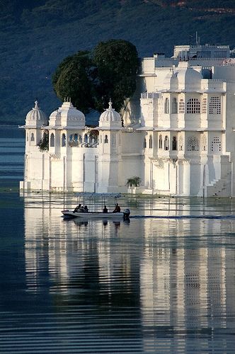 Lake palace udaipur_jodhpurVoyage